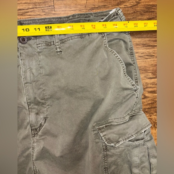 American Eagle Flex Cargo Pants Size 36x32 - Picture 6 of 11